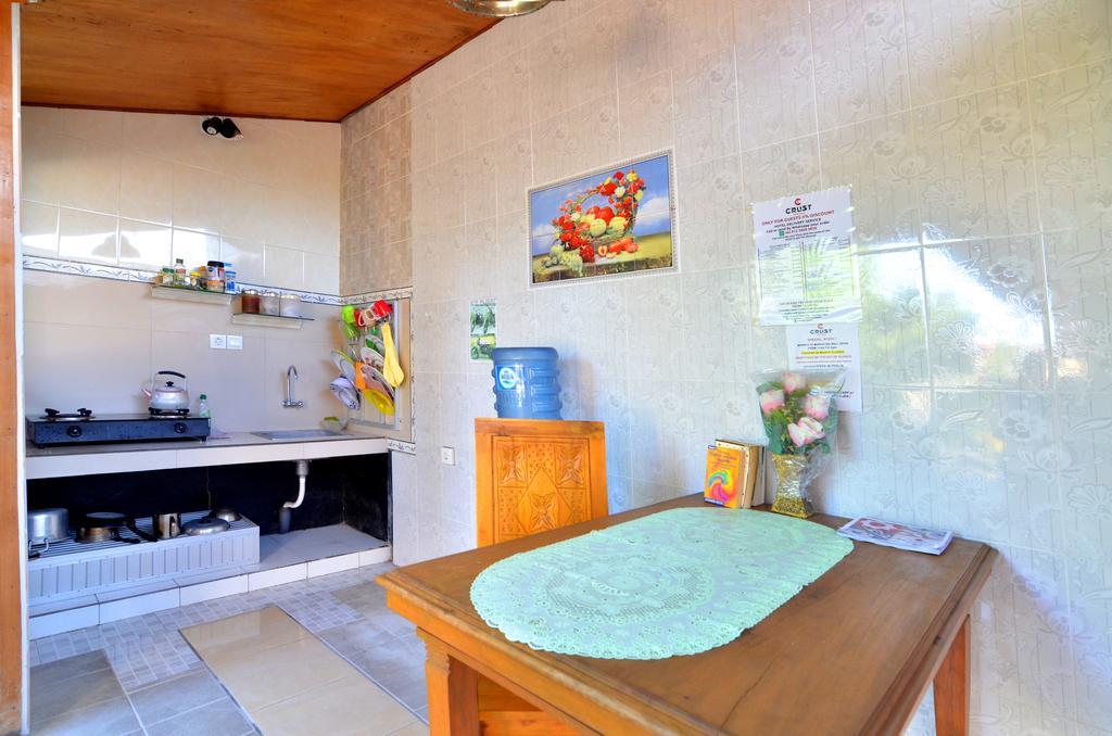 Arik Homestay Canggu Eksteriør billede